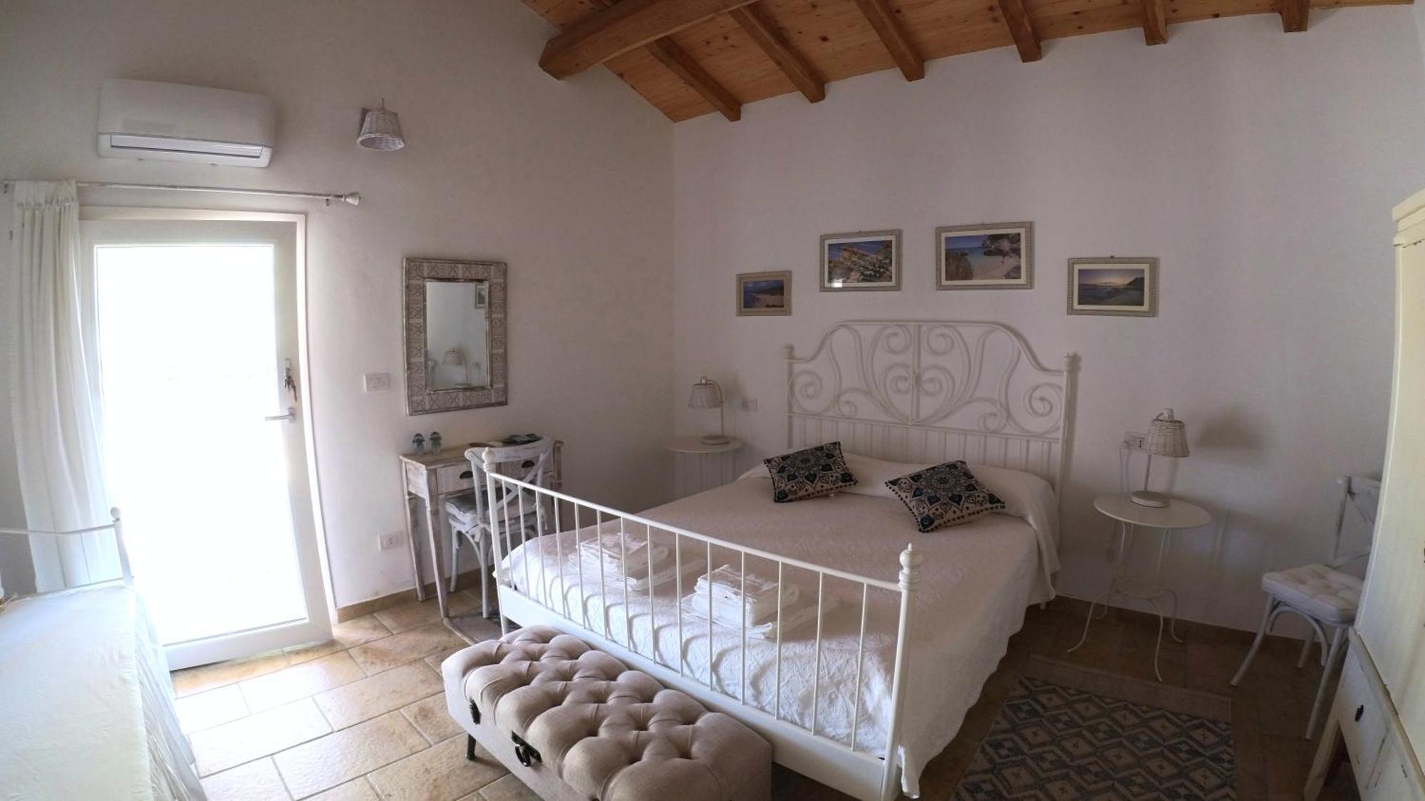 Monti Russu Natural Guest House Aglientu Zewnętrze zdjęcie