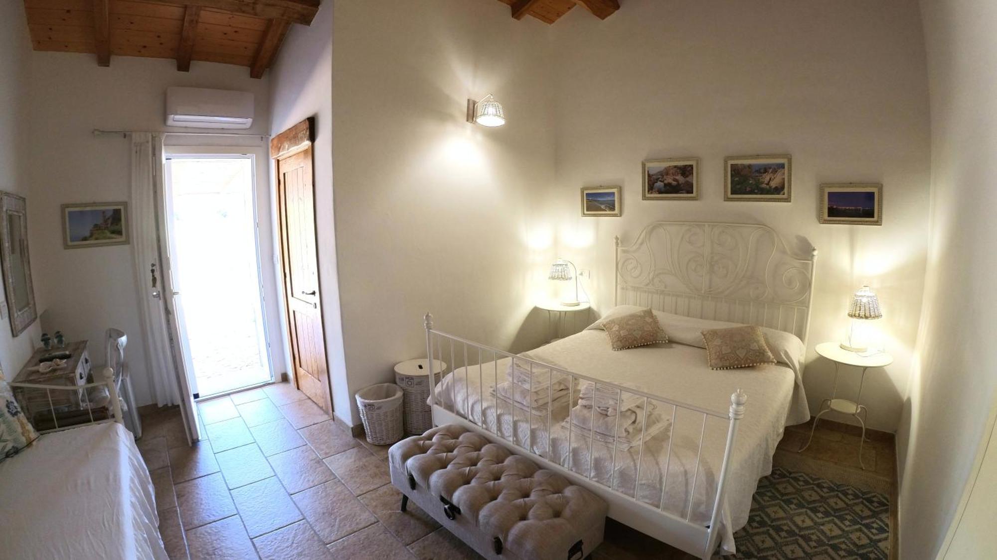 Monti Russu Natural Guest House Aglientu Zewnętrze zdjęcie