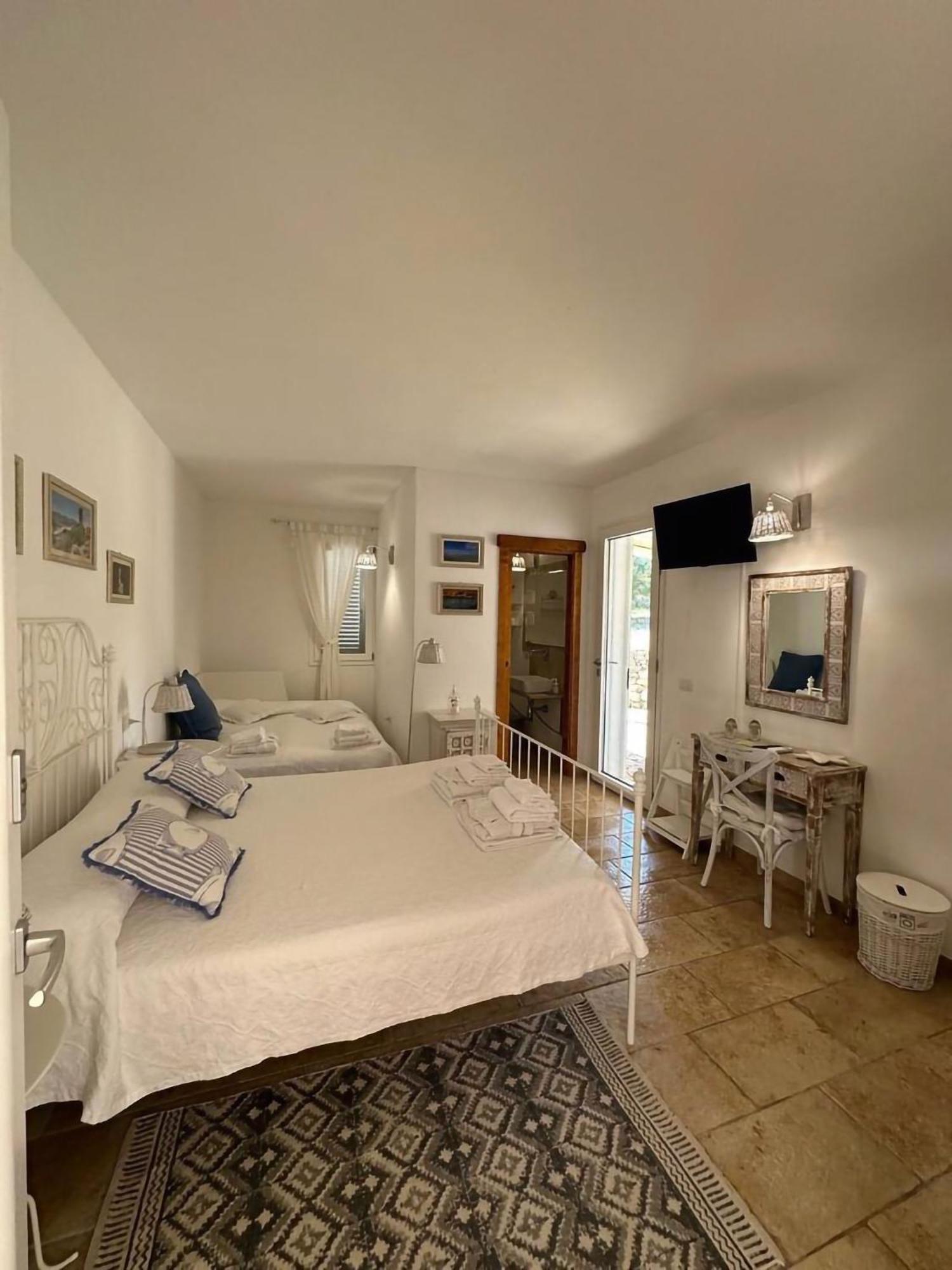 Monti Russu Natural Guest House Aglientu Zewnętrze zdjęcie
